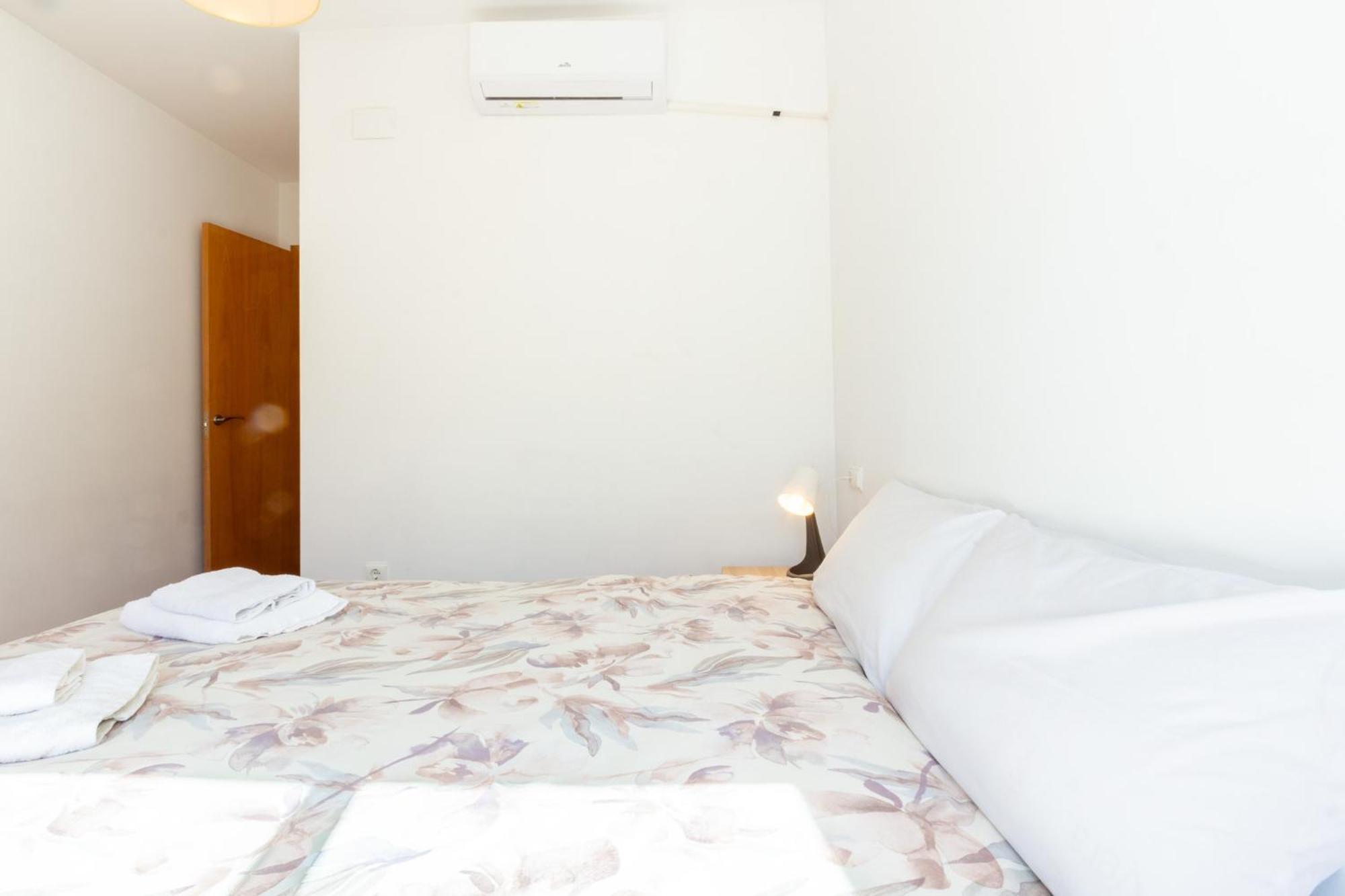 Apartamento Cerca Del Mar Y Aeropuerto لقنت المظهر الخارجي الصورة